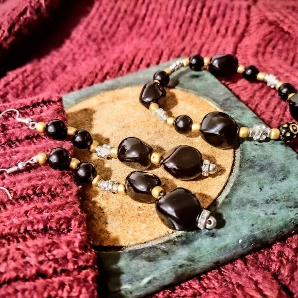 Beaded Black Jelwery Set [ Errings & Braclet ] - Picture 2 of 6